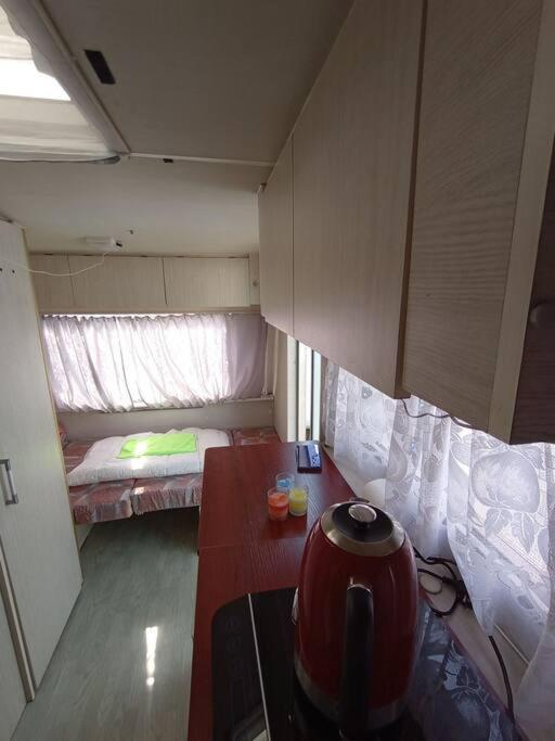 Appartement Przyczepa Niewiadow Surf Wioska à Jastarnia Extérieur photo